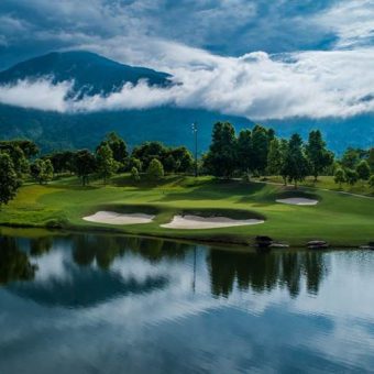 goi-choi-golf-nang-cap-tai-ba-na-hills