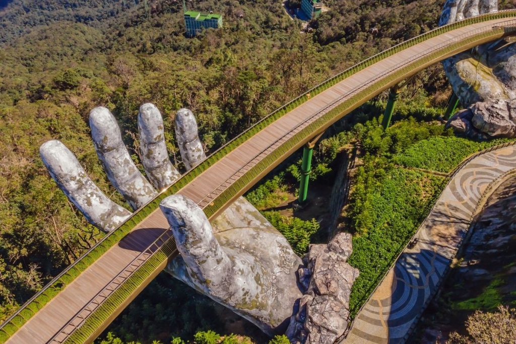 Unique Architecture of the Golden Bridge