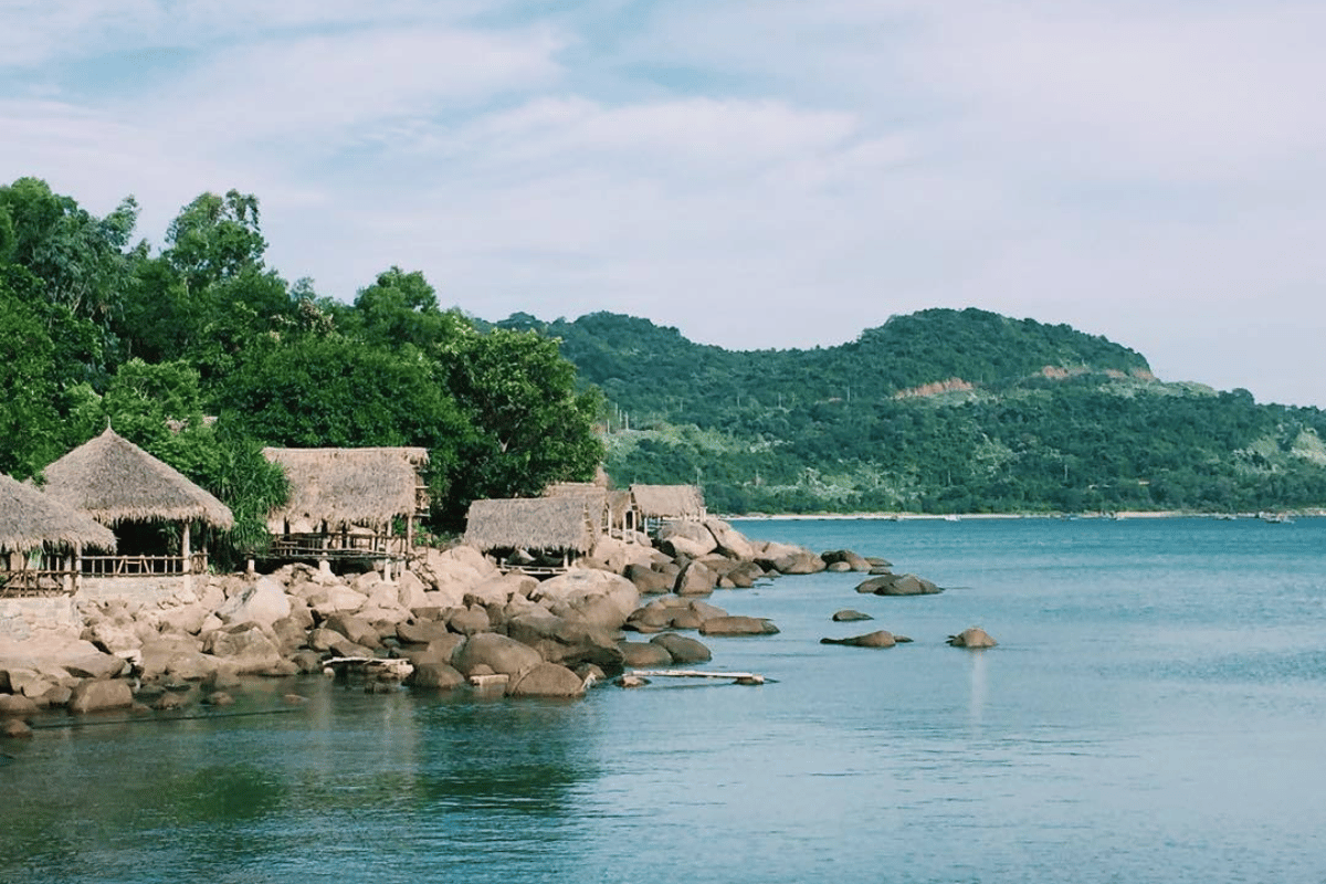 ban-dao-son-tra-ky-quan-hoang-so-giua-long-da-nang